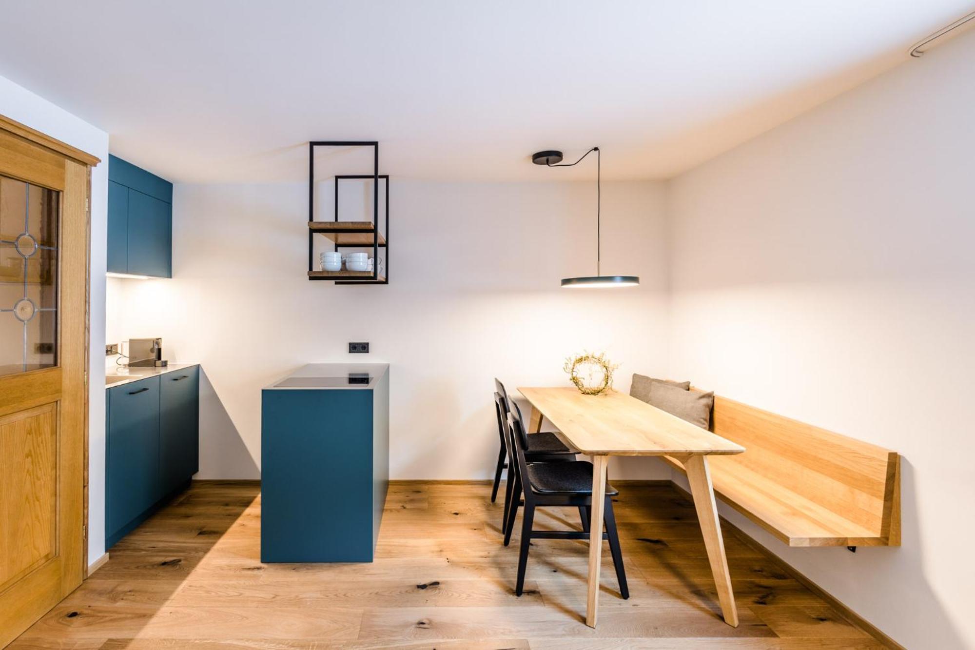 Margarethe Apartments Lech Rum bild
